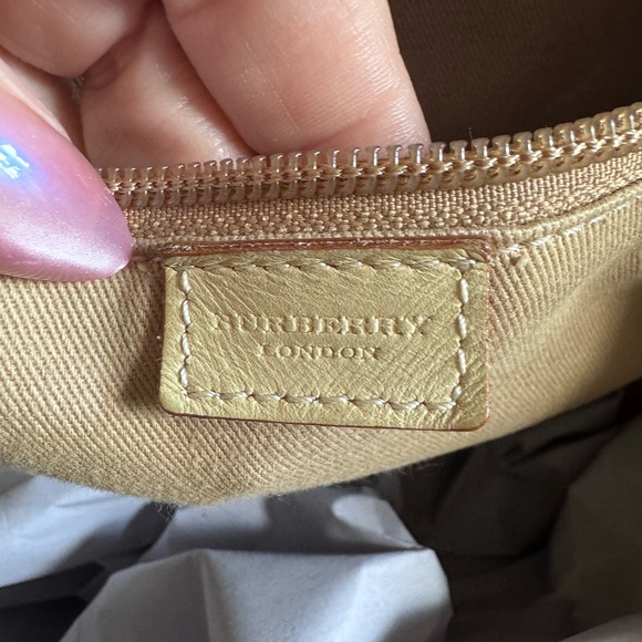 Burberry beige house check canvas handbag - Picture 10 of 11